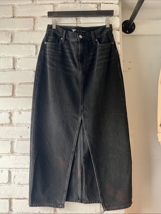 Old Navy Denim - Washed grey Denim High-Waist Black Denim Skirt with Front Slit